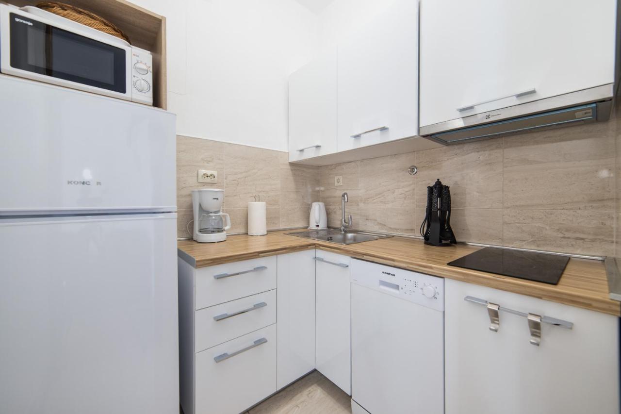 Apartmani Aida Živogošće Buitenkant foto