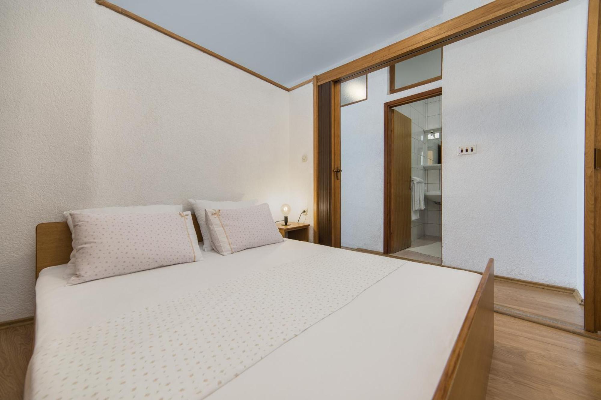 Apartmani Aida Živogošće Kamer foto